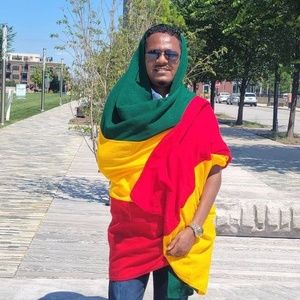 Meet your Posher, Fisseha